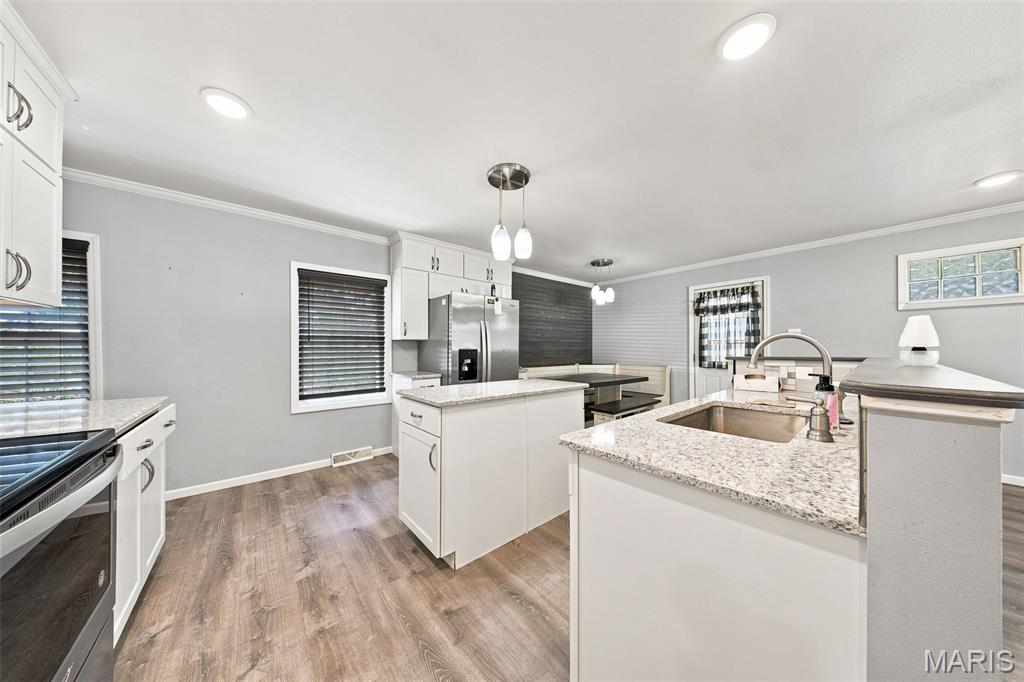 18 King Drive Property Photo 7