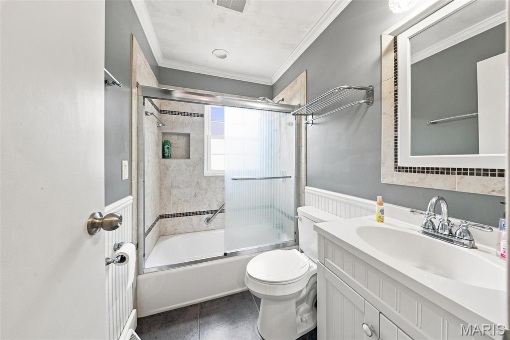 18 King Drive Property Photo 14