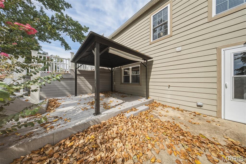 18 King Drive Property Photo 28