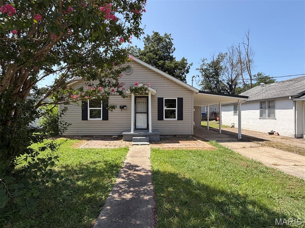 324 S Sassafrass Street Property Photo 1