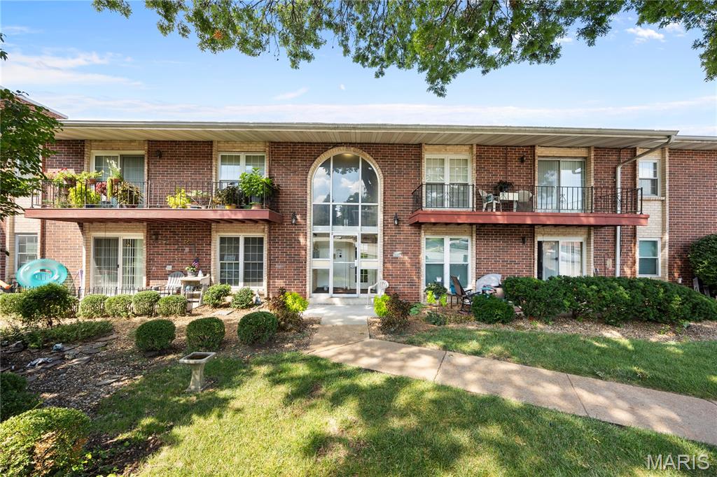10388 Forest Brook Lane F Property Photo 1