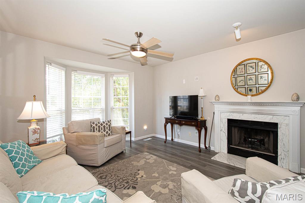 1603 Whispering Creek Drive Property Photo 6