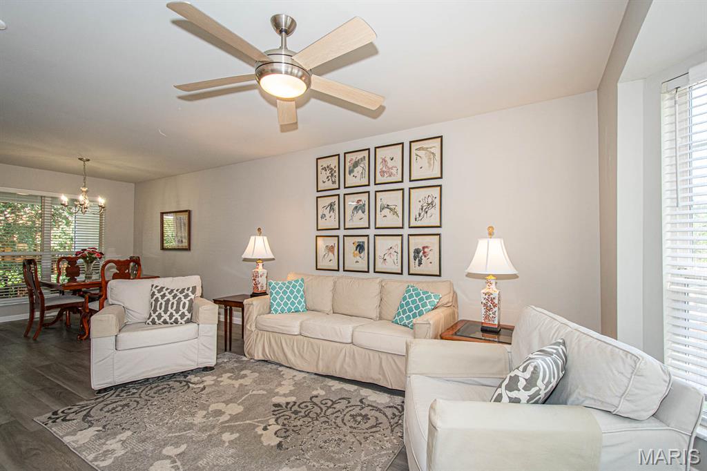 1603 Whispering Creek Drive Property Photo 8