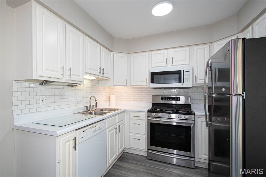 1603 Whispering Creek Drive Property Photo 11