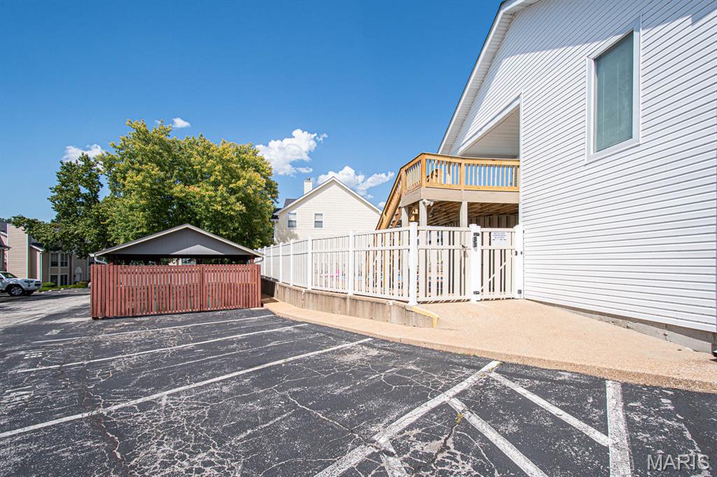 1603 Whispering Creek Drive Property Photo 33