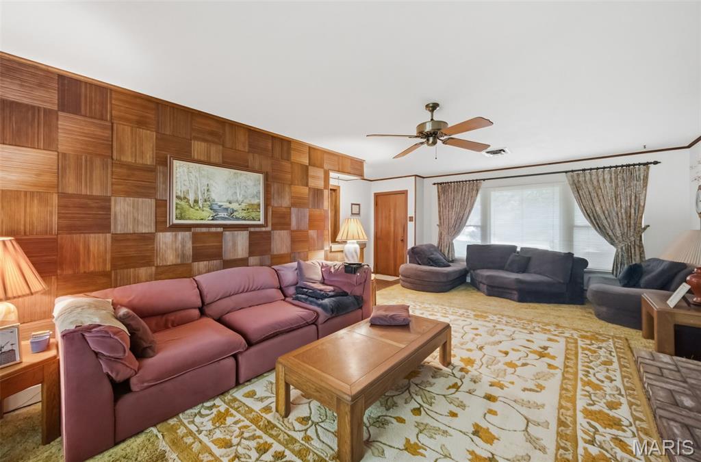 1536 N Elizabeth Avenue Property Photo 16