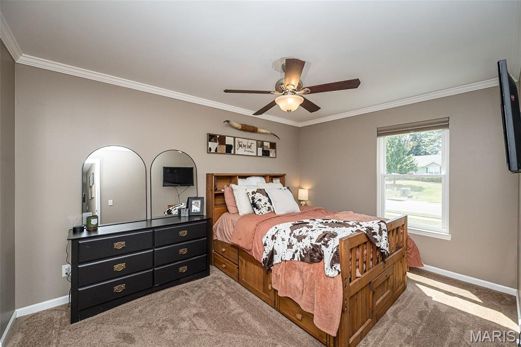 64 Robin Hood Drive Property Photo 12