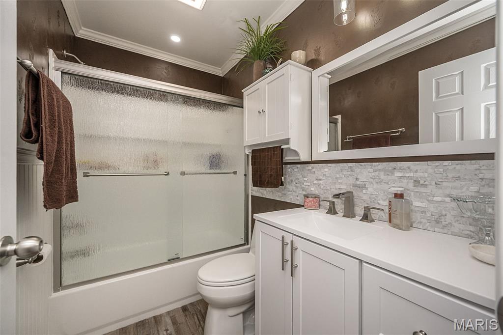 64 Robin Hood Drive Property Photo 14