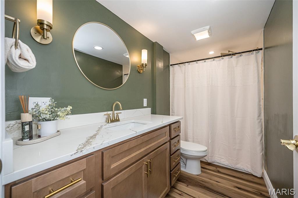 64 Robin Hood Drive Property Photo 16