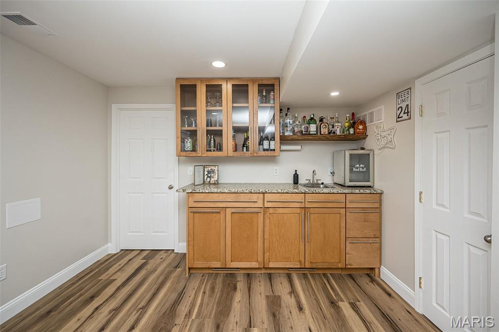64 Robin Hood Drive Property Photo 21