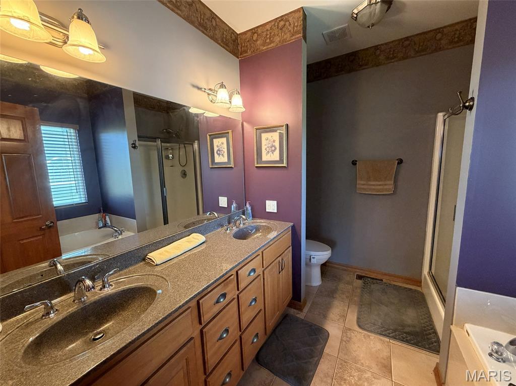 121 Cottonblossom Drive Property Photo 18