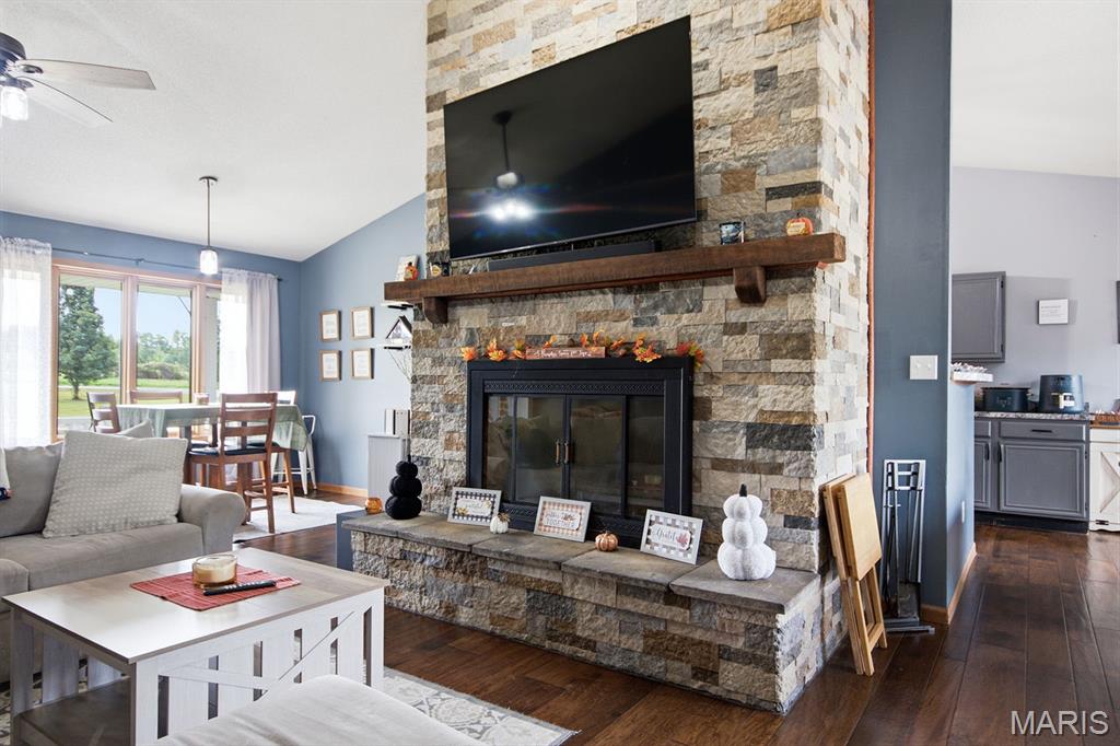 18541 Highway Ff Property Photo 36