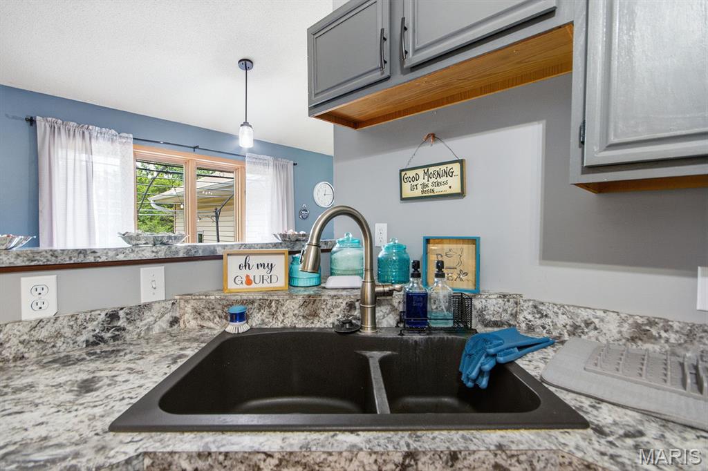 18541 Highway Ff Property Photo 45