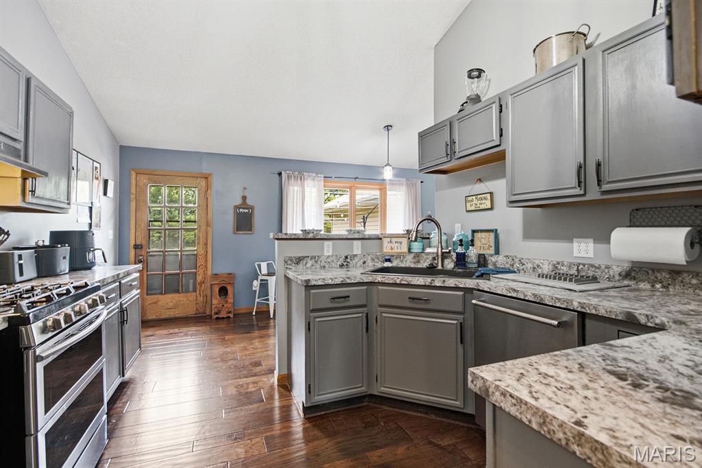 18541 Highway Ff Property Photo 48