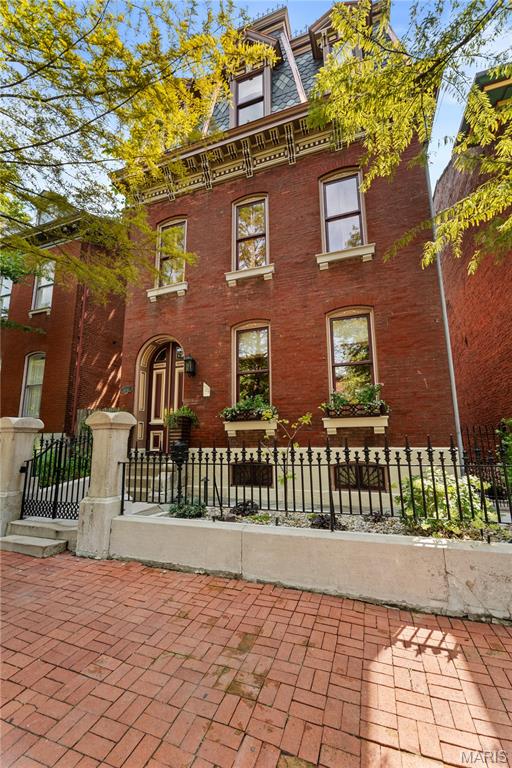 1840 S 8th Street Property Photo 1