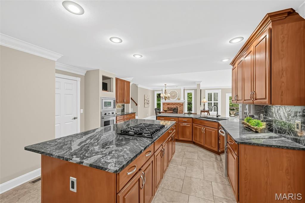 12923 Conway Road Property Photo 13