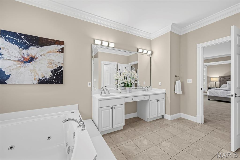 12923 Conway Road Property Photo 32