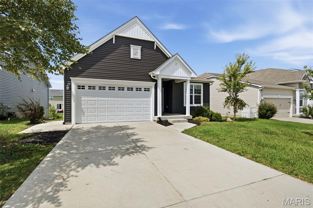 1555 Misty River Drive Property Photo 3