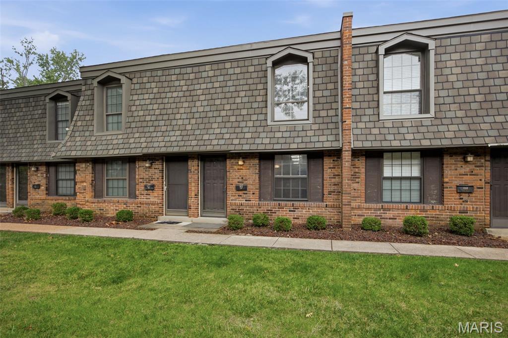 1871 Mansard Drive Property Photo 1