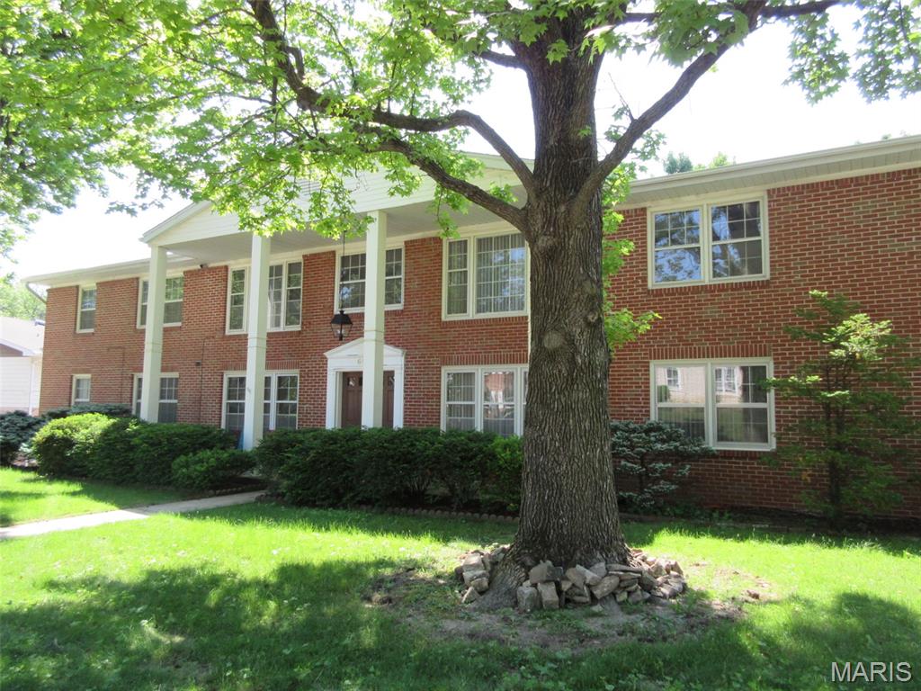 604 Thunderbird Court Property Photo 1