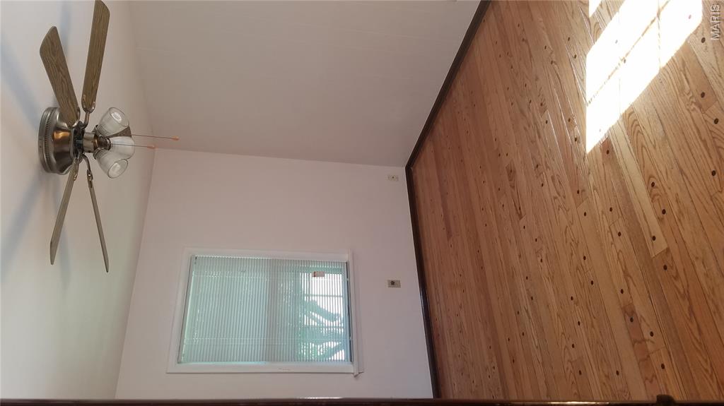 604 Thunderbird Court Property Photo 10