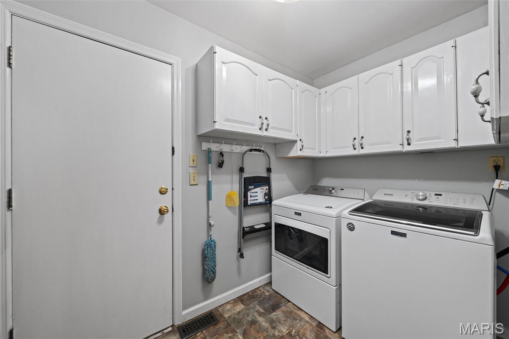 268 Kinderhook Drive Property Photo 15