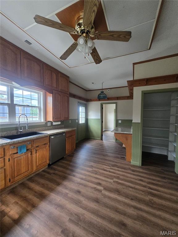 703 Burks Road Property Photo 13