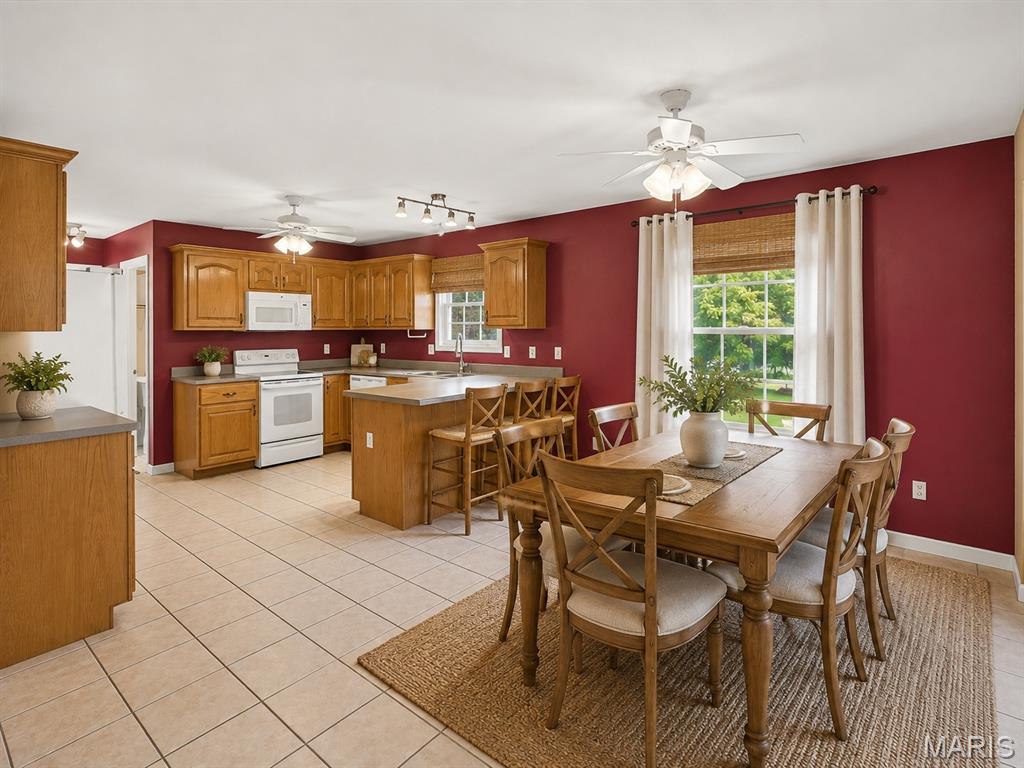 114 E Ledge Rock Drive Property Photo 12