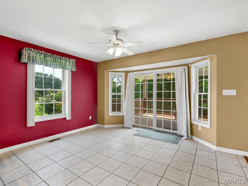 114 E Ledge Rock Drive Property Photo 14