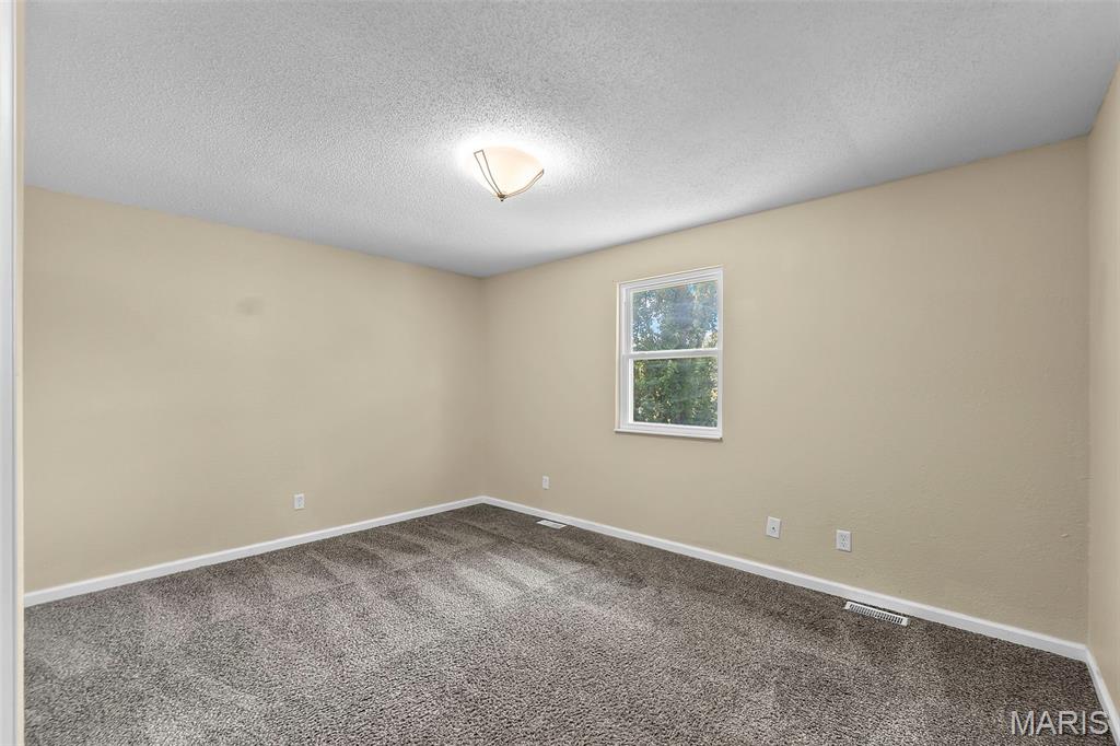 3009 Wisteria Street Property Photo 24
