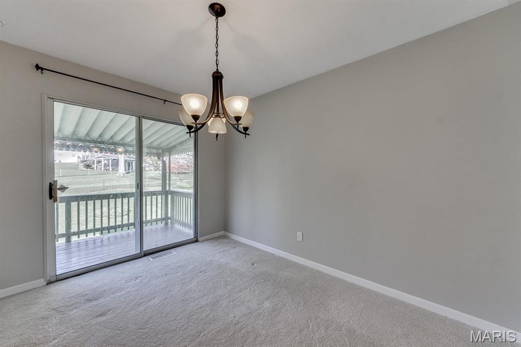 2728 Ashfield Drive Property Photo 7