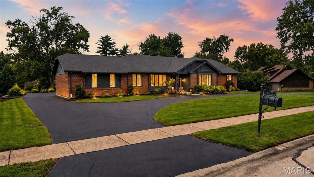 12562 Falling Leaves Court Property Photo 1