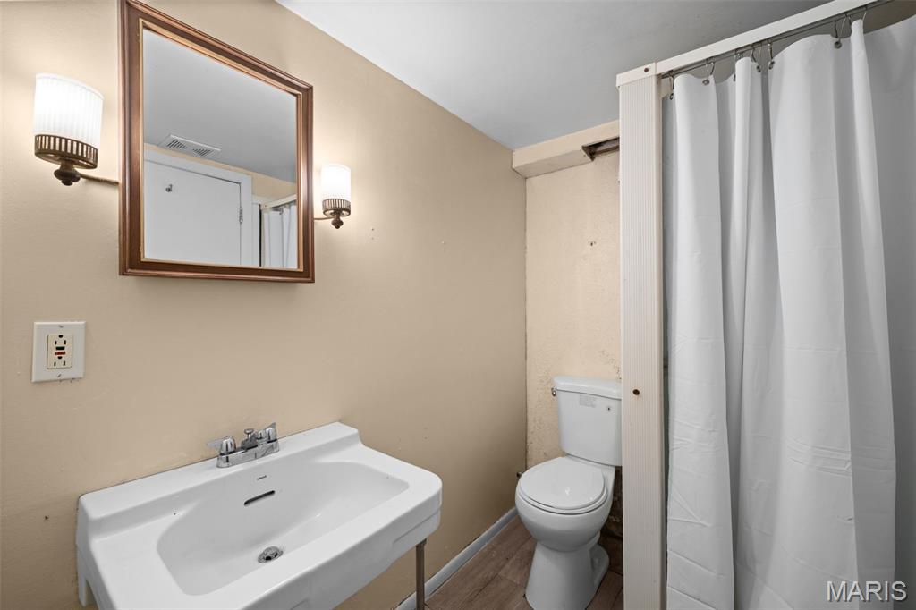 2956 Andover Drive Property Photo 39