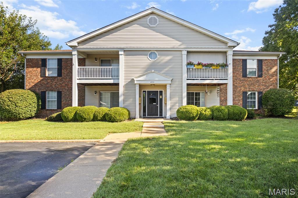 4233 Heritage Woods Drive C Property Photo 1