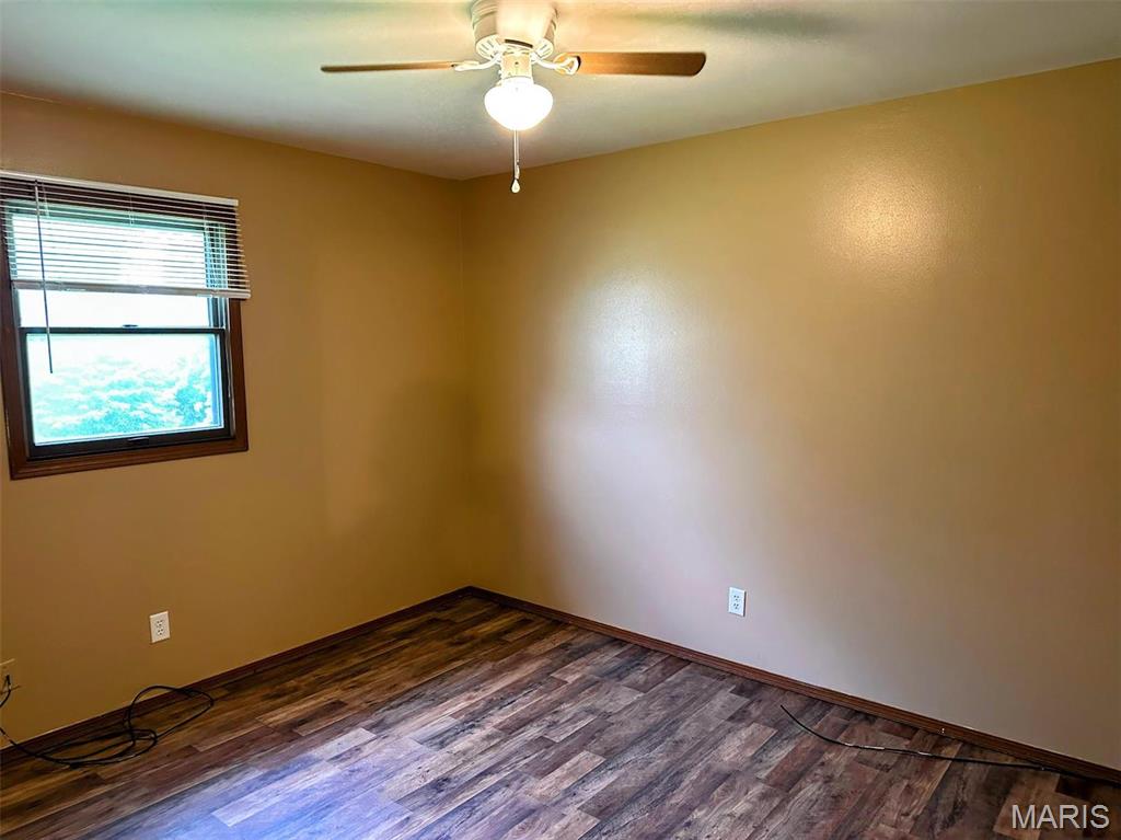 101 W 5th Street 2 Property Photo 11