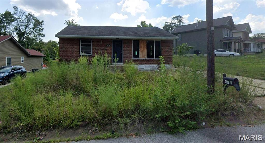 4236 Oakwood Avenue Property Photo 1