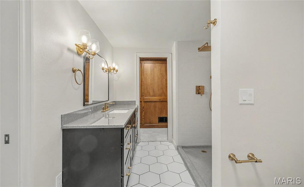 42 Country Club Drive Property Photo 29
