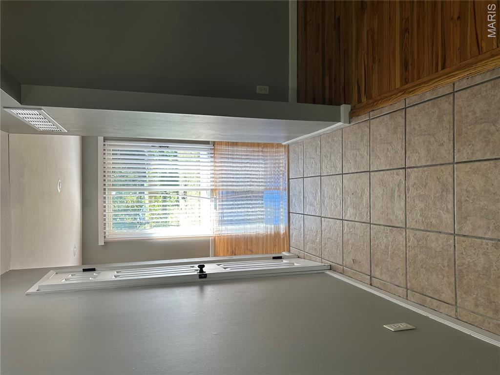 1740 Koch Drive Property Photo 2