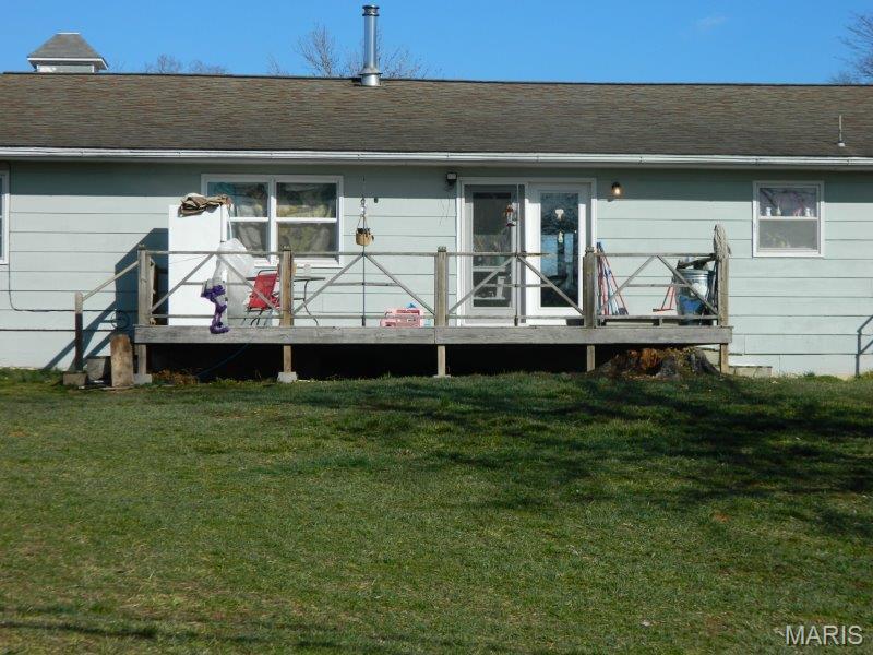 123 E 3rd Street Property Photo 5