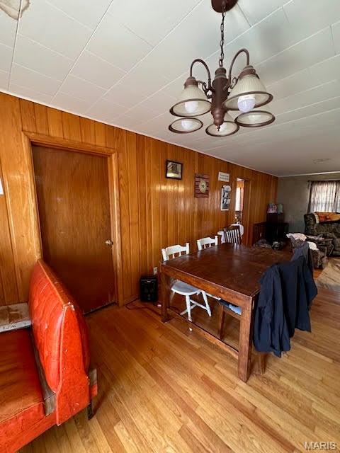 123 E 3rd Street Property Photo 7