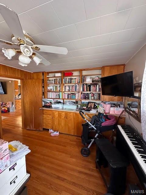 123 E 3rd Street Property Photo 10