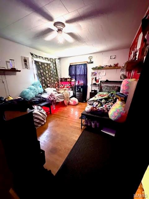 123 E 3rd Street Property Photo 11