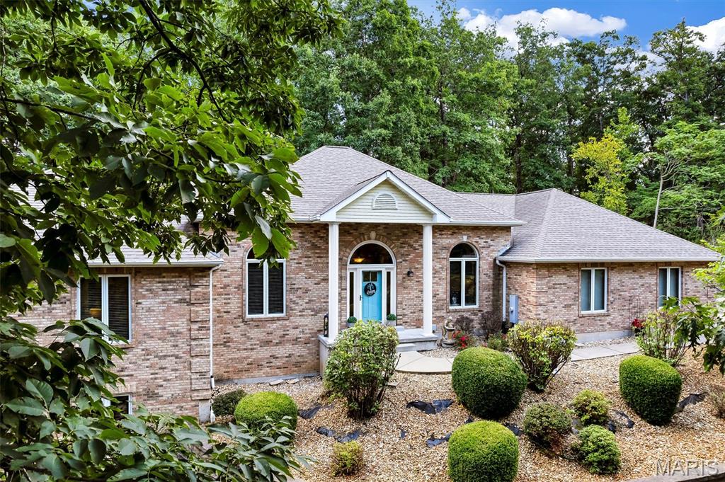 194 Apache Drive Property Photo 2
