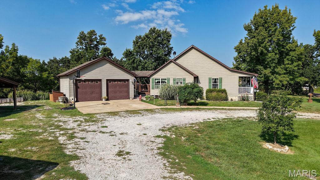 1865 Yellow Rock Road Property Photo 7