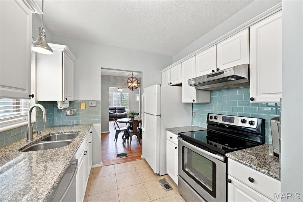 8748 Pine Avenue Property Photo 11
