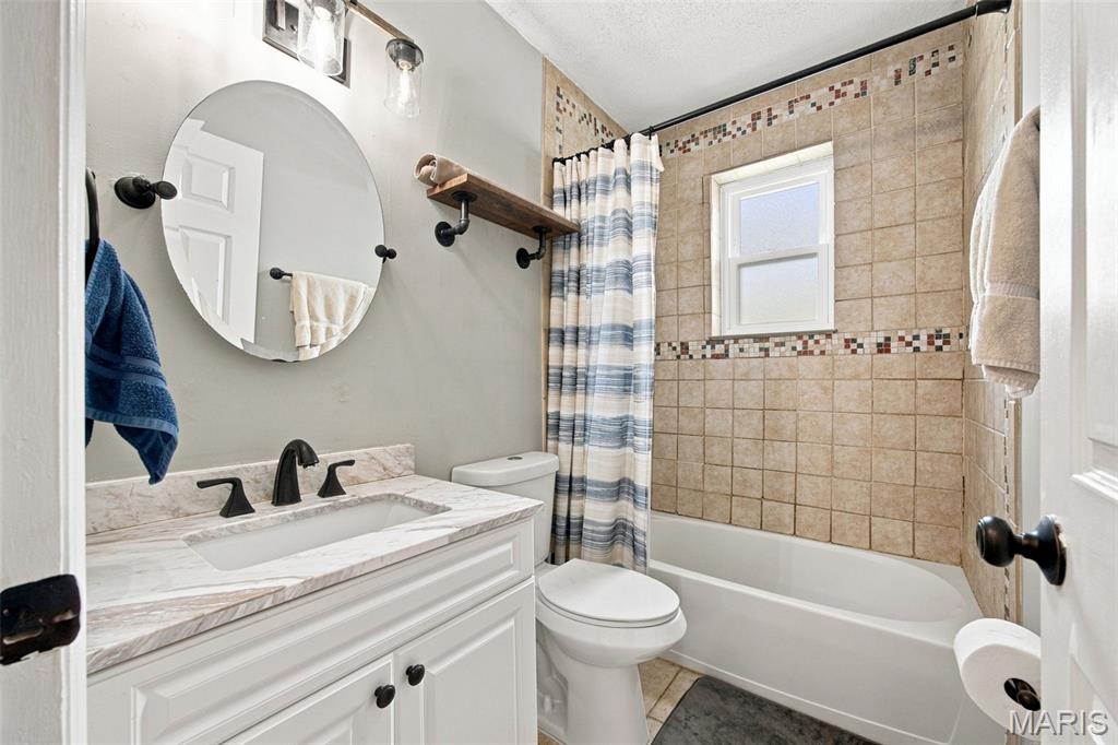 8748 Pine Avenue Property Photo 16