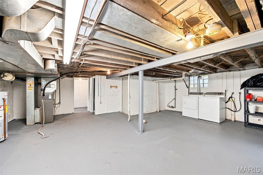 8748 Pine Avenue Property Photo 20