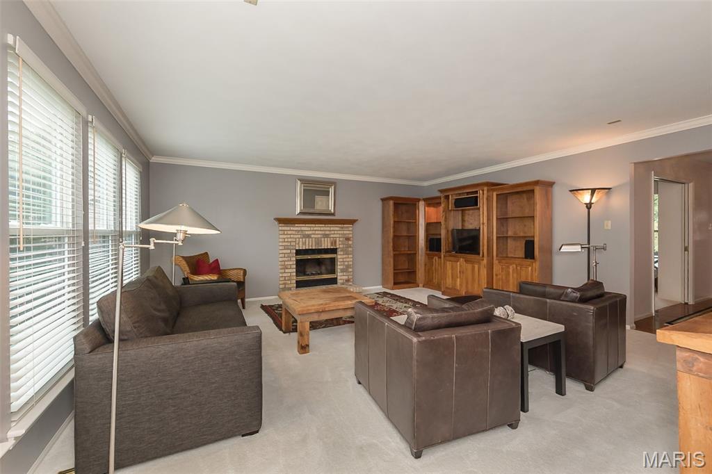 204 Hillsboro Court Property Photo 11