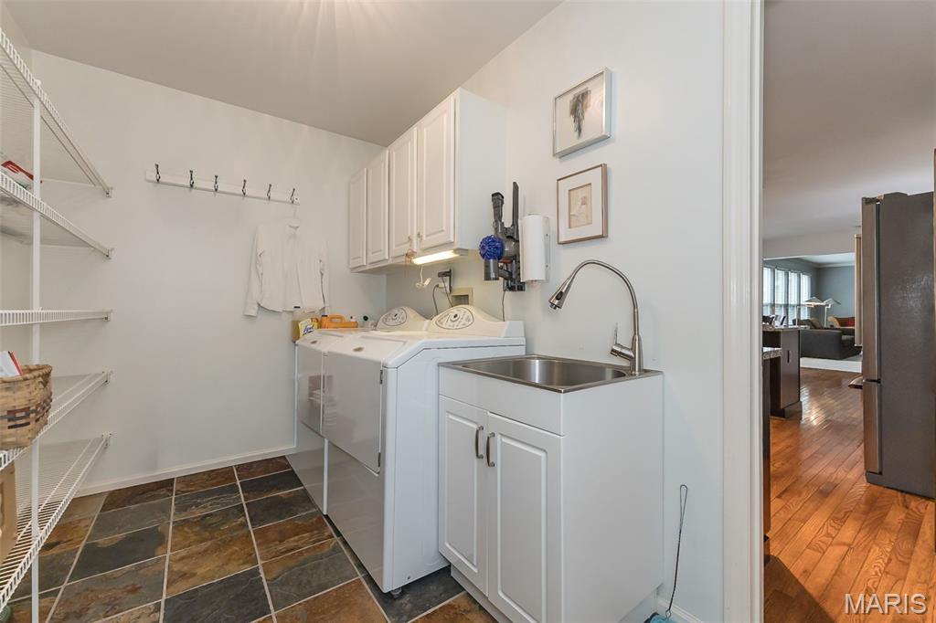 204 Hillsboro Court Property Photo 19