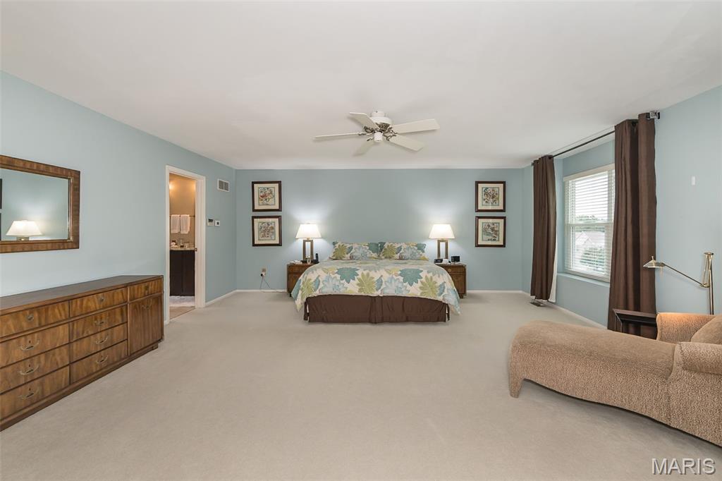204 Hillsboro Court Property Photo 21